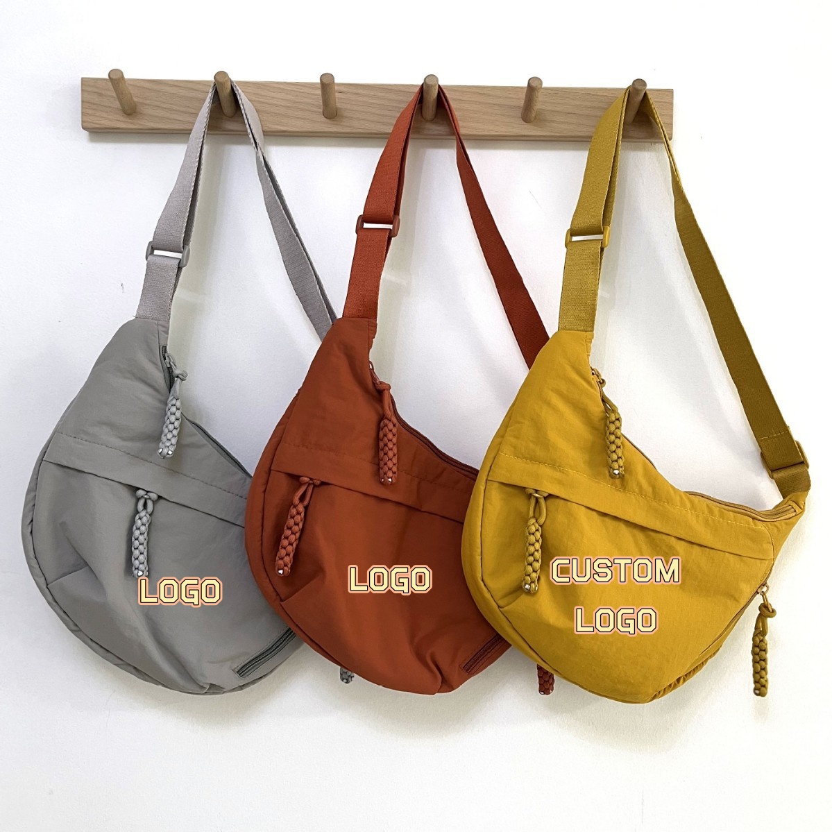 Tas Selempang Bulan Sabit Nylo - Women Bags Logo ulasan dan harga