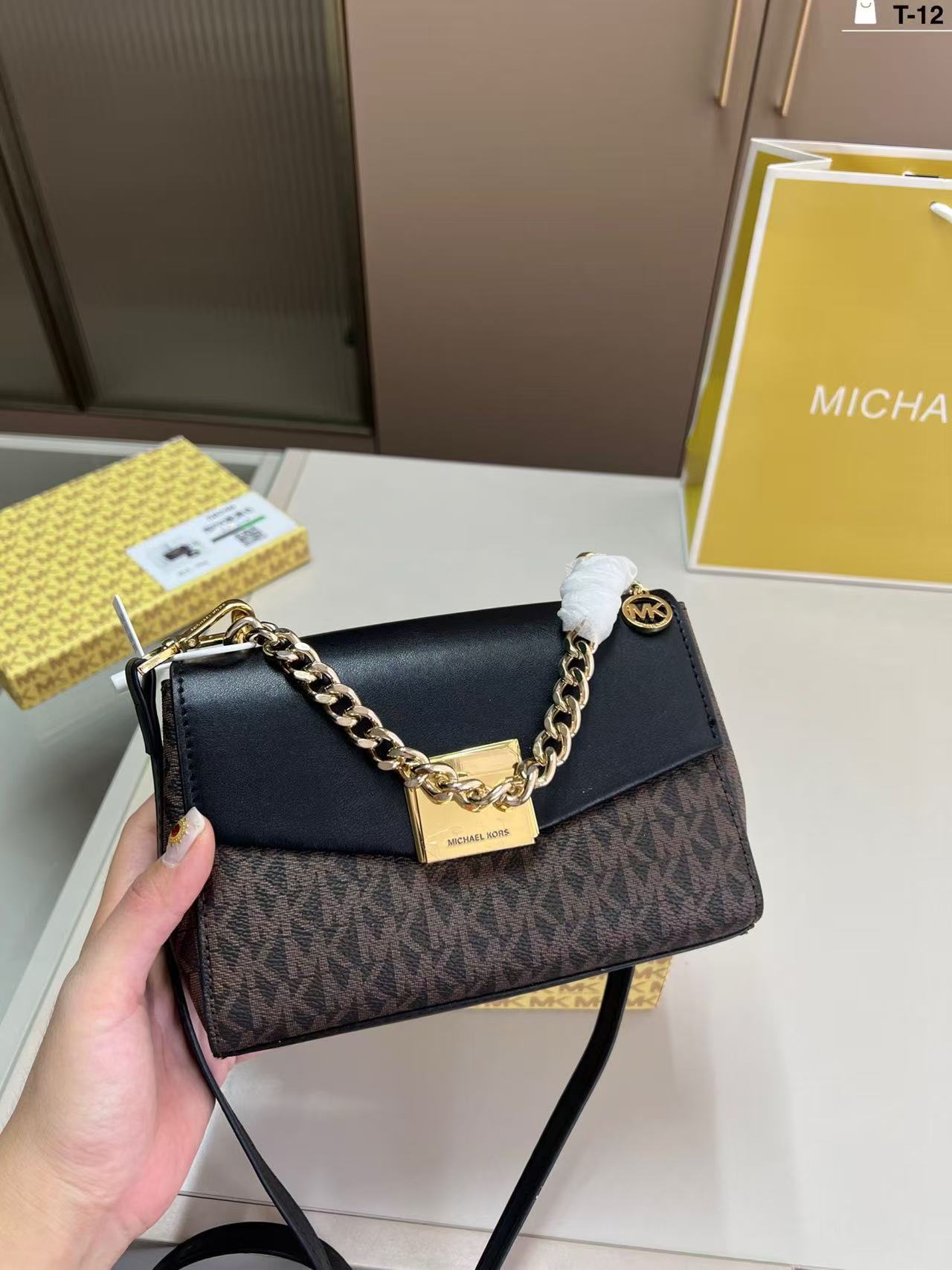Tas selempang wanita Michael K - Women'S Bags Of Michael Kors ulasan dan harga