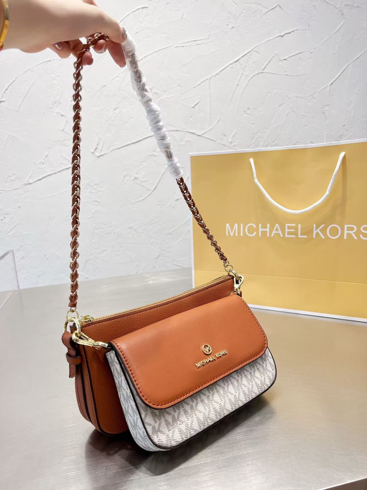 Tas bahu dan selempang wanita  - Women'S Bags Of Michael Kors ulasan dan harga